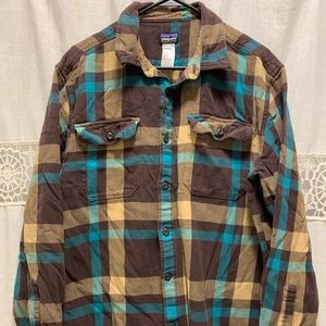 Men’s Patagonia long sleeve flannel
